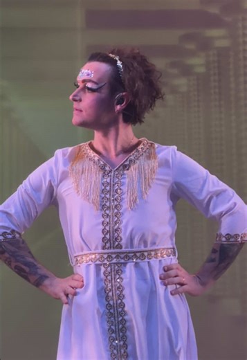 Le Muse: Proclamatrci di Eroi nel Musical Incanto