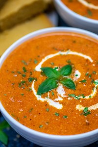 Creamy Tomato Bisque with Roasted Bell Peppers