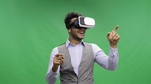 Video: How to Set Up and Work with Green Screens in Production