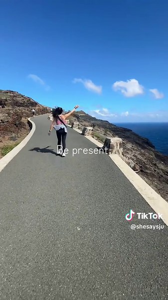 Makapuʻu Point Lighthouse Trail @Hyatt Regency Waikiki @Waikiki Beach Walk #honolulu #hawaiitiktok #beach