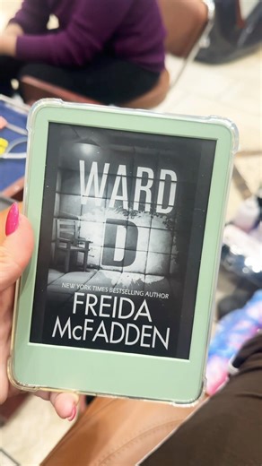 Girls day + kindle time #momlife #momdaughter #kindle #booktube #booktok #subscribe #ereader #books