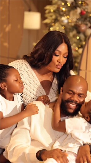 ABUJA MAKEUP ARTIST on Instagram: "POV::: You are the family makeup artist❤️🥰 Had such an amazing time with the Johnson’s family❤️ @3k3_chinony3🥰"