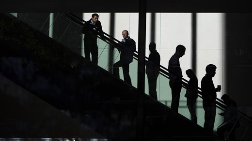 Why private credit is creating concerns among economists | PBS News Hour