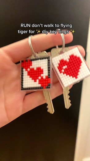 #diy #doityourself #rundontwalk #tiktokmademebuyit #keyrings #flyingtigercopenhagen