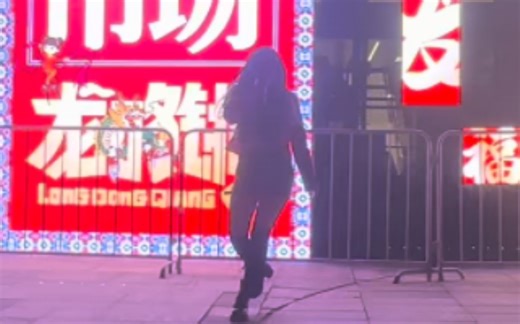 “2NE1时代从未落幕!”|CL-Hello Bit***s全开麦Solo翻跳路演直拍