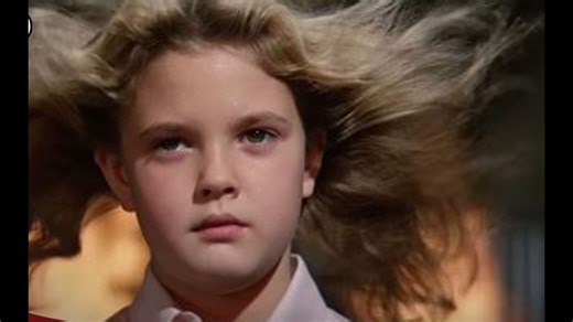 凶火/纵火人儿-烧墙片段①高清版-1984-Firestarter-Clip 1 HD-1984