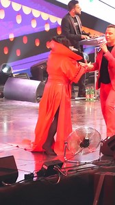 119K views · 2.4K reactions | Dragana & Ivan 殺 Arena Zagreb  #ivanzak #kadsrcestane #duet #koncert #arenazagreb #humanitarnaturneja #doposlednjegdaha #40godinakarijere #draganamirkovic #DraganaMirkovicFanClub | Dragana Mirkovic | Facebook