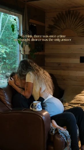 Zahiyah | Somatic Healing 𖦹 Conscious Relationships | The love we felt for each other was simply no longer enough to silence the damaging patterns we still found ourselves operating in. We... | Instagram