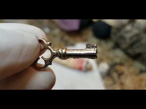 How To Replace & Find Antique Skeleton Keys For Antique Boxes And Trunks...