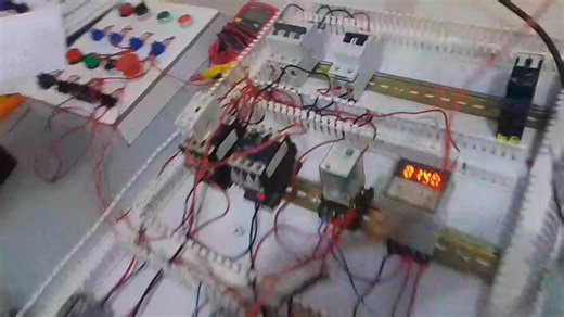 شرح كلاسيك كنترول لتوصيل سير خط إنتاج مع حساس وصمام كهربي #هندسة_كهربية #كلاسيك_كنترول #حساسات_صمامات_كهربية #تحكم_الي #Automation #دورات_تدريبية #كهرباء_كنترول #لوحات_كهربية #كورس_كنترول #Plc #classic_control #ريلاي #كونتاكتور | Learn and start Electrical 2