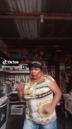 Bailes Modernos y Coreografías Virales en TikTok