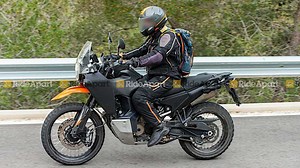 Spotted: Husqvarna Norden 901 Out Testing Ahead Of 2022