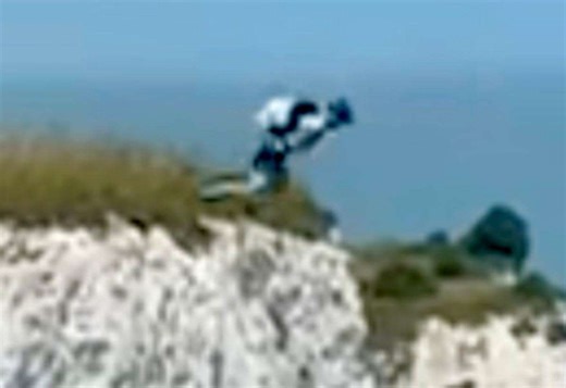 Footage shows daredevil’s crazy White Cliffs stunt