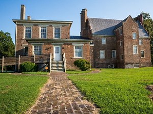 These Are The Creepiest, Most Haunted Places In Virginia