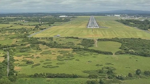 13K views · 245 reactions | Incredible Footage Shows The World's Biggest Plane Touches Down in Shannon Airport: The Antonov 225, the largest plane in the world, landed in Shannon airport on June 10. Antonov 225 brought in the Ireland's largest consignment of PPE. @aoiferyan12 , @raleighreports and D Antonov | In Ireland | Facebook