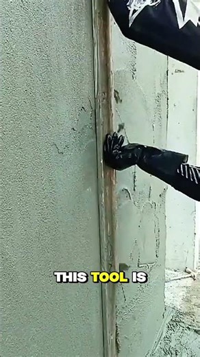 "Professional Wall Plastering Technique Using Straight Edge Screed | Perfect Smooth Finish"