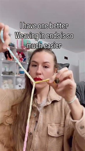 threading yarn doesn’t have to be this hard 😅 Saw this from zaenii_nur and had to try it 👀 …then