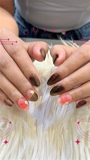 Cutex on Instagram: "Bestie mau soft life, aku dapet hard gel life 💅😌 Malam Minggu mereka dinner romantis 🍷✨ Malam Minggu aku: “kak tangannya jangan gerak ya… belum kering. Booking sekarang!! See u at cutex💖💅🏻 Info pricelist & booking ⬇️ 📱Whatsapp: 0812-1979-2320 📍 Kelapa Gading Jl. Raya Kelapa Nias Raya Blk. NI No.24a, RT.27/RW.12, Pegangsaan Dua, Kec. Klp. Gading – Jakarta Utara 📍 Tebet Jl. Utara Dalam No.13 RT.7/RW.2, Tebet Timur, Kec. Tebet – Jakarta Selatan 📍 Tanjung Duren Jl. Kom