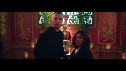Soprano invite Inès Reg et Kevin Debonne pour le clip de «Ninja»