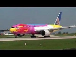 Take off!! Continental B777