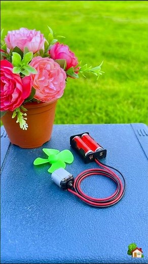 The Perfect DIY Home Science Project: Make a Mini Fan! 💨❄️ #shorts #diyfan #minifan