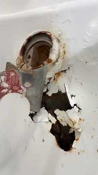 Rust to Shine: Tub Transform in Minutes! 🛁 #repair #rust #bathroommakeover #homeimprovement #fyp