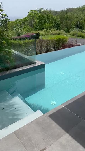 Ralf Little Death in Paradise Episode - Neville Parker