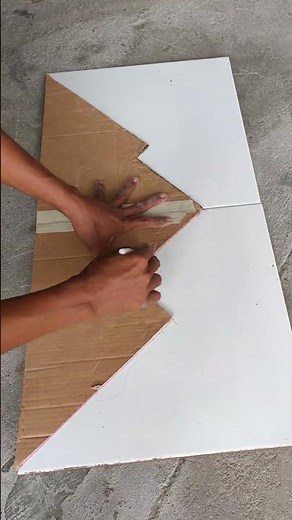 scalloped cardboard mold