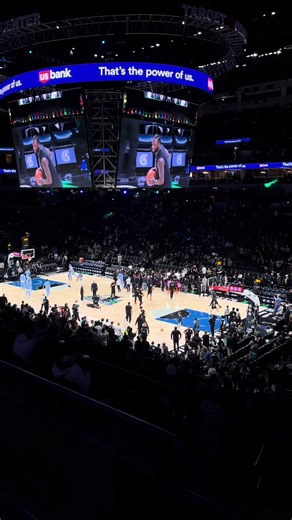 S1:E54 - Come to the Timberwolves with us #timberwolves #ditl #minnesota #basketball #america