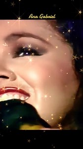 1.2M views · 61K reactions | 睊 F E L I Z D Í A D E S A N V A L E N T I N ❤️輸 ️ S I M P L E M E N T E A M I G O S con Ana Gabriel  | Zona H | Facebook