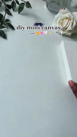 DIY Mini Canvas Art Ideas for Your Next Summer Project