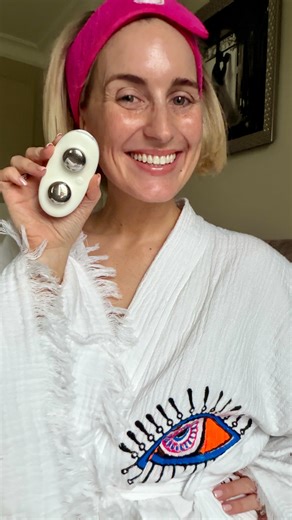 Charlene Flanagan on Instagram: "Ziip 2.0 it’s giving Botox alternative meets facial workout! I’m 36 and very much in my preserve what I’ve got era, I’m looking for skin longevity & long term skin health . ✨ Who’s with me? If you are then you’ll see I’ve been using the @ziipbeauty Ziip Halo 2.0 consistently for the last couple of months and I honestly get the hype. I get so excited each time I use it because for me it’s like a facial workout at home that lifts, sculpts and supports long-term ski