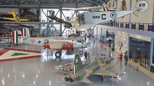 2.6K views · 39 reactions | El Museo Militar de la Aviación abrió sus puertas en febrero como parte de las atracciones que rodean al AIFA. Consta de 3 áreas y los visitantes pueden apreciar las aeronaves desde dentro. #BienYDeBuenas | NMás | Facebook