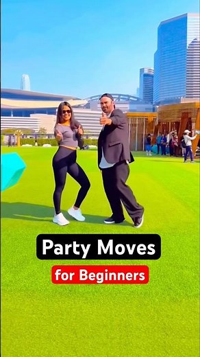 How to Dance at a Party for Beginners | Blurred Lines 🕺💃