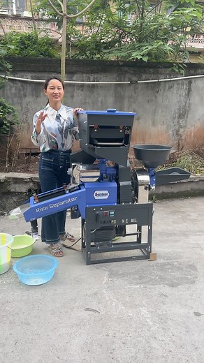 5in1 rice milling machine with destoning 、sand sorting 、debris sorting、broken rice sorting 、flour grinding functions . 200kg/hour capacity for rice #5in1ricemill #onephase #ricehuller #commercialricemill #ricemillingmachine | Backbone machinery