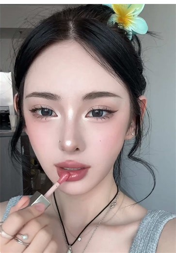 겨울철 유나의 립 메이크업 팁