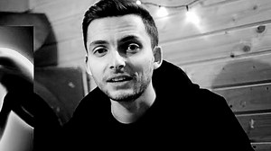 YouTuber Philipp Mickenbecker erlag seinem Krebsleiden – im Kreise seiner Familie und seinen Freunden ist er friedlich eingeschlafen | Promiflash