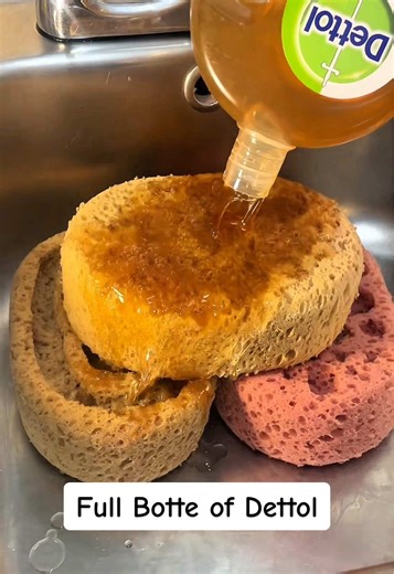 Effective Cleaning with Dettol and Sponges