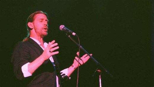 Alex Ligertwood, former Santana vocalist, dies at 79