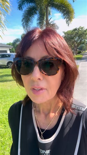 11K views · 1.8K reactions | It’s November 1! Here we go! Let’s make 2025 the best Christmas ever! #christmastreedesigner #christmasdecor #tips #tutorials | Deck.your.decor | Facebook