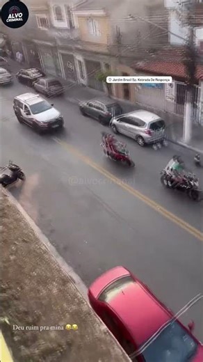 Tactical Police vs. Motorcycles without helmets #tacticalforce #camera