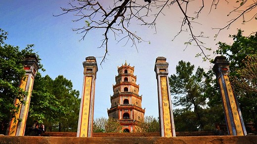256K views · 10K reactions | Thien Mu Pagoda in Hue City | Amazing Vietnam | Facebook