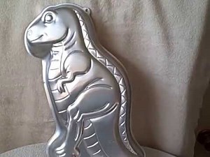 Wilton Cake T-Rex DINOSAUR Party Pan Birthday Year 1987 Mold #2105-1280