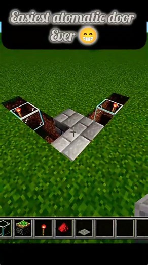 easiest atomatic door ever in mcpe 😁🤪 #minecraft #roblox