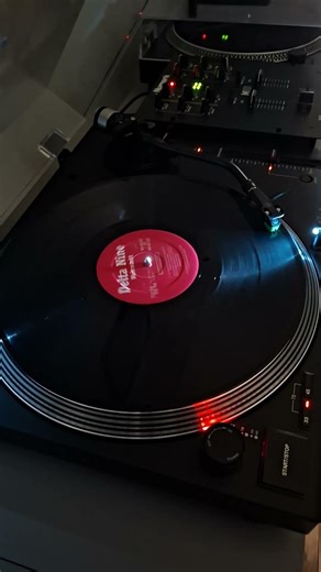 May have been the first ISR record I owned... but cannot be sure. Beautiful record. #delta9