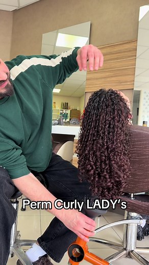 Perm Curly Hair: Would You Try It? #dauerwelle