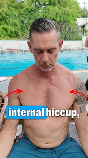 Freediving: Dealing with Contractions and Staying Relaxed Freediving is not about avoiding contractions. It is about staying calm when they show up. Learn to relax through the urge to breathe instead of fighting it. That is where progress begins. #Freediving #Breathwork #BreathHold 💦 Train your breath-hold. Add 30–90s in 1 month. ➡️ https://www.skool.com/underwatersquad | Gert Leroy Underwater