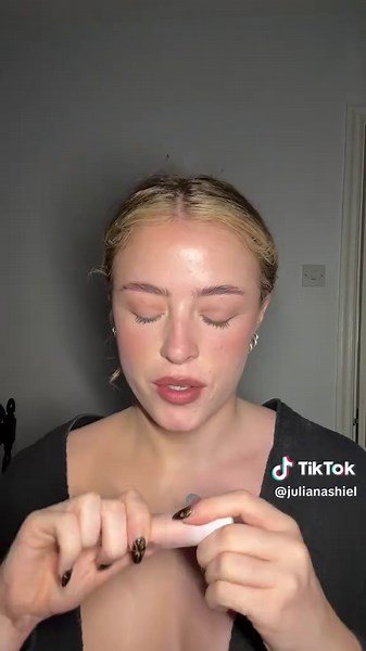 Body Makeup for Pale Skin: Warm vs Cool Tones