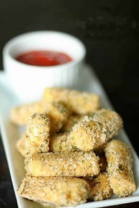 Baked Mozzarella Cheese Sticks Recipe - Six Sisters' Stuff