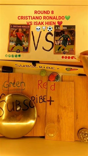 ROUND 8 #cristiano 💚 VS #isakhien ❤️🔥This Battle! Green vs Red! #asmr #battle #soccerbattle #cr7
